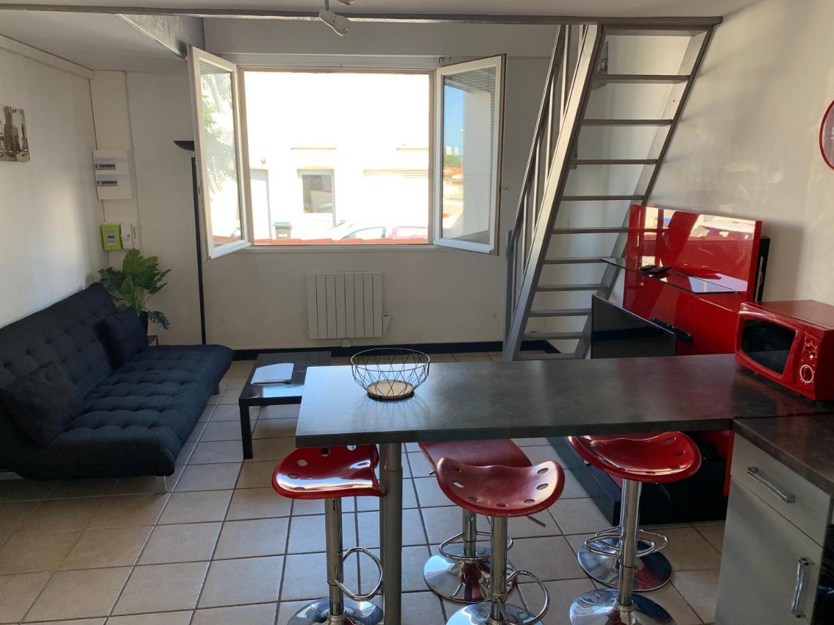 Appartement T3 Tout Confort En Duplex A 20Mn A Pied Du Centre-Ville Avec Tv Et Wifi لا روشيل المظهر الخارجي الصورة